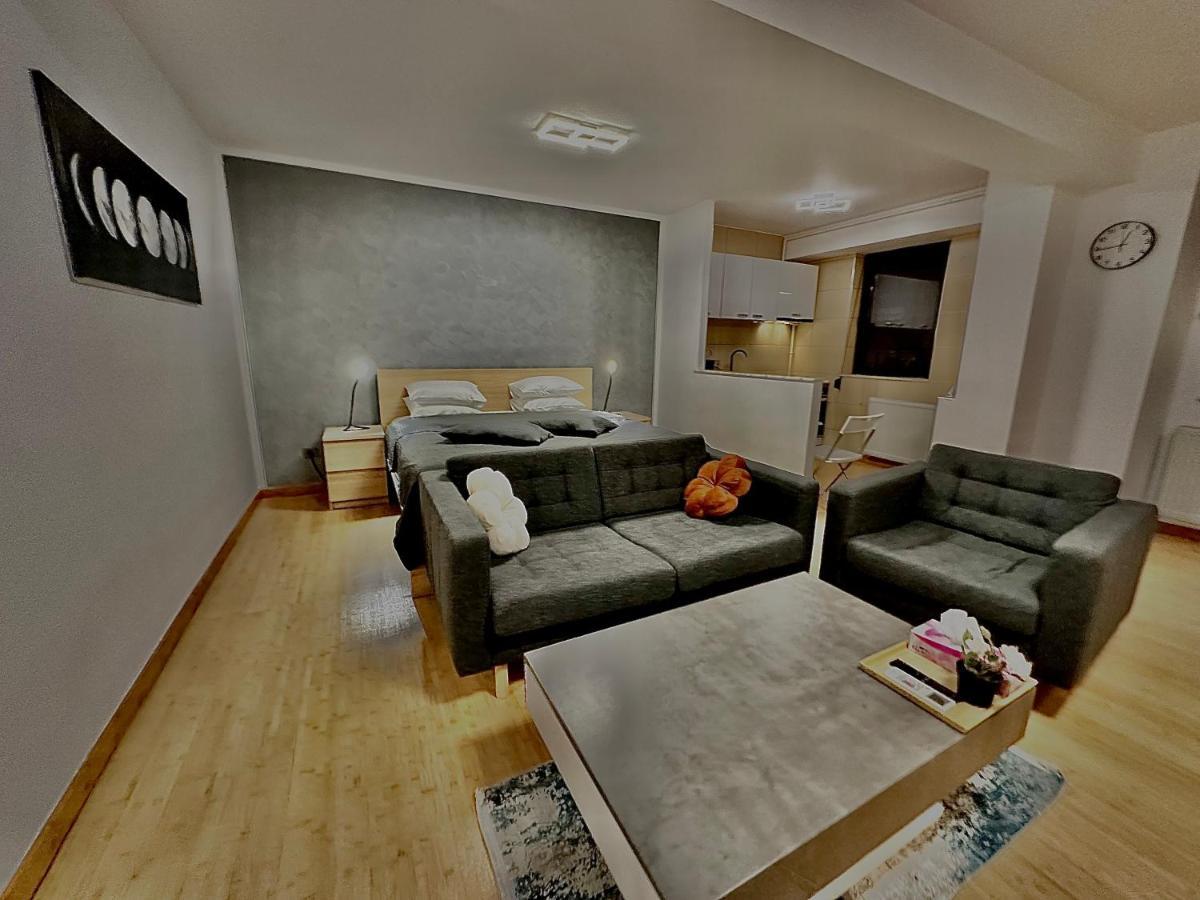 Shiro Daire Bükreş Dış mekan fotoğraf