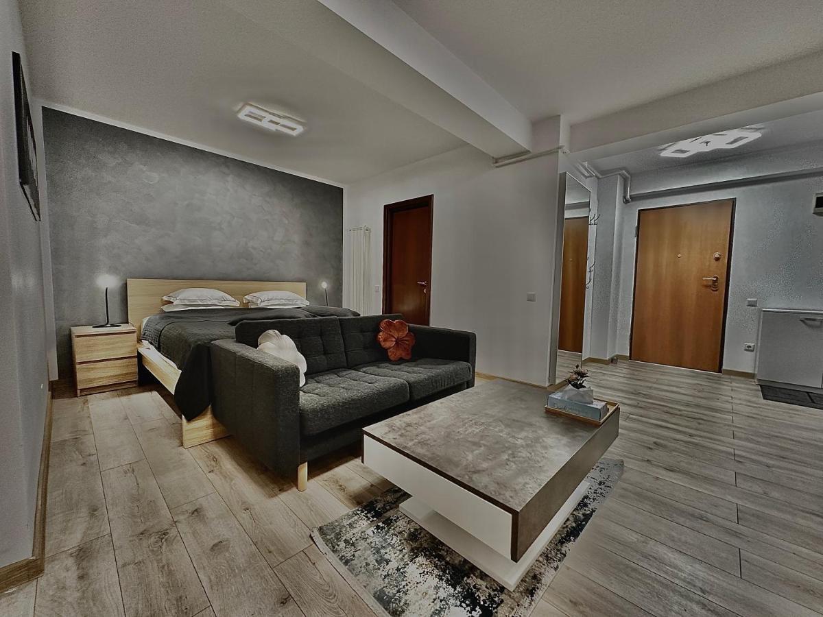 Shiro Daire Bükreş Dış mekan fotoğraf